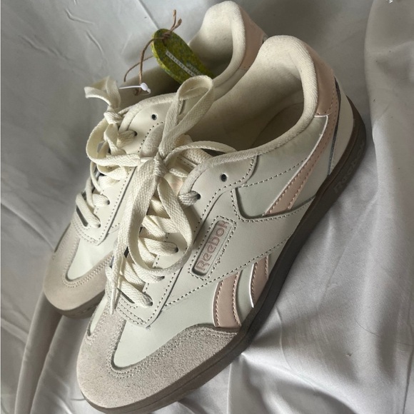 women's REEBOK Forte Lounger Double Up Sneaker in cream/pink/gum color way - Picture 1 of 5